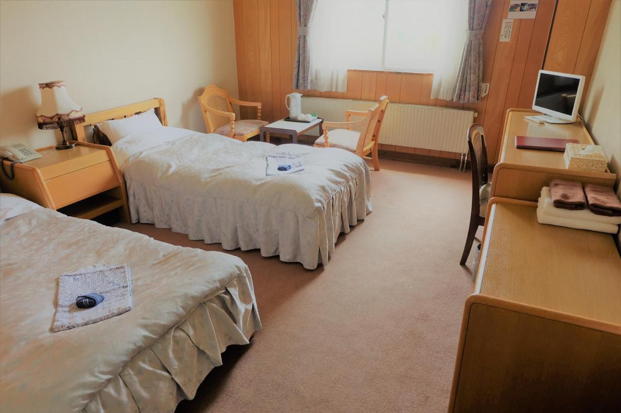 Hotel Takimoto Yamanouchi  Exteriör bild