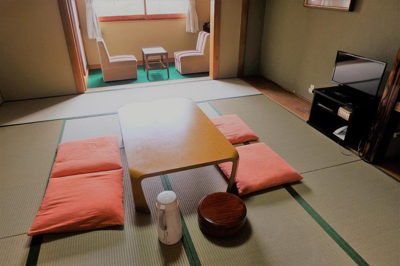 Hotel Takimoto Yamanouchi  Exteriör bild